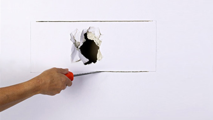 plaster repair Sydney repair cost hole in plasterboard wall